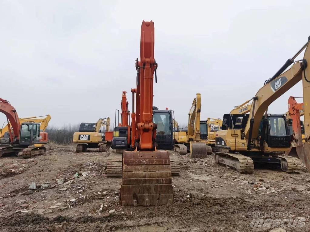 Hitachi ZX 250 Εκσκαφείς με ερπύστριες