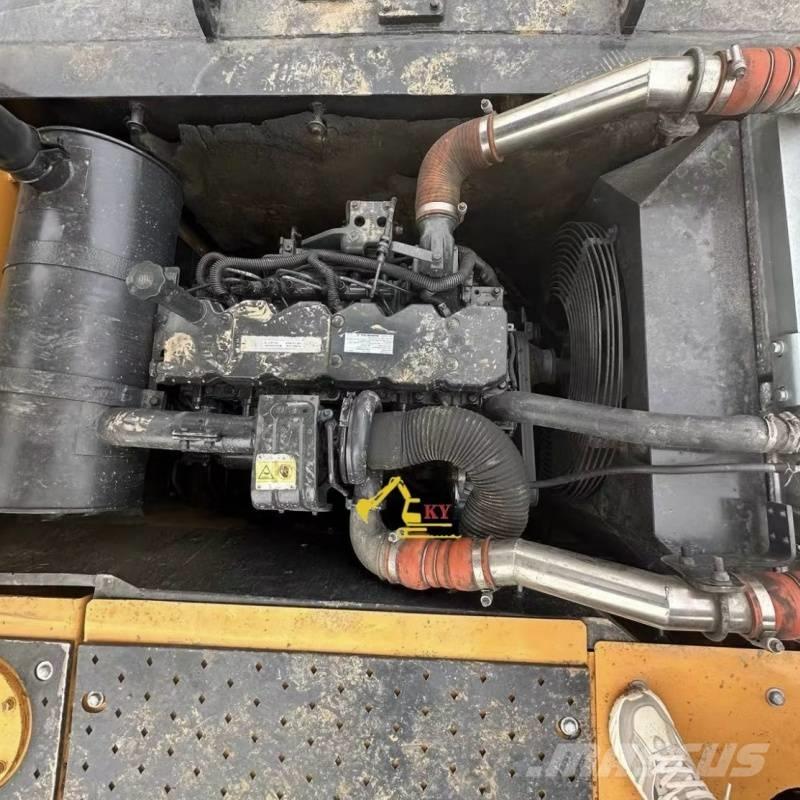 Hyundai 225VS Εκσκαφείς με ερπύστριες