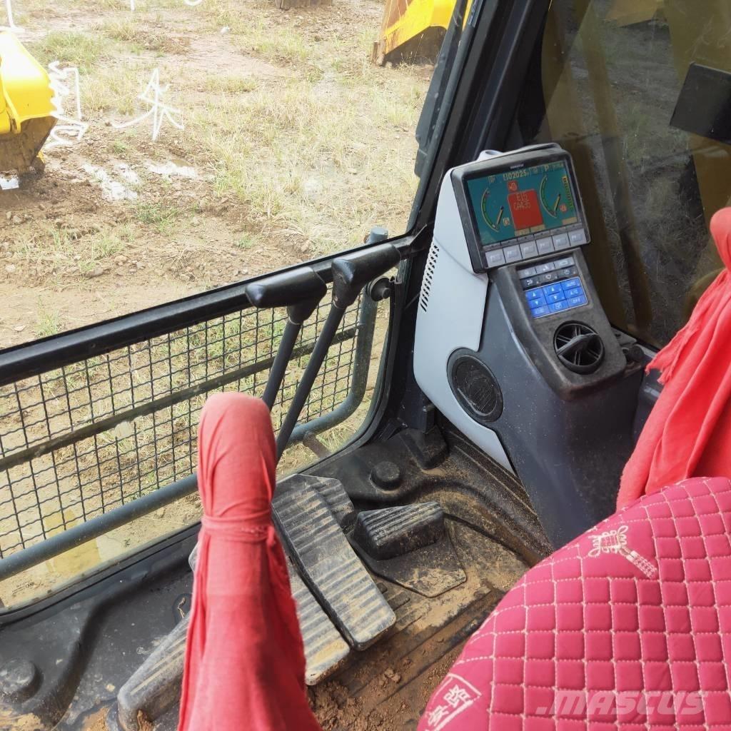 Komatsu PC200-8 Εκσκαφείς με ερπύστριες