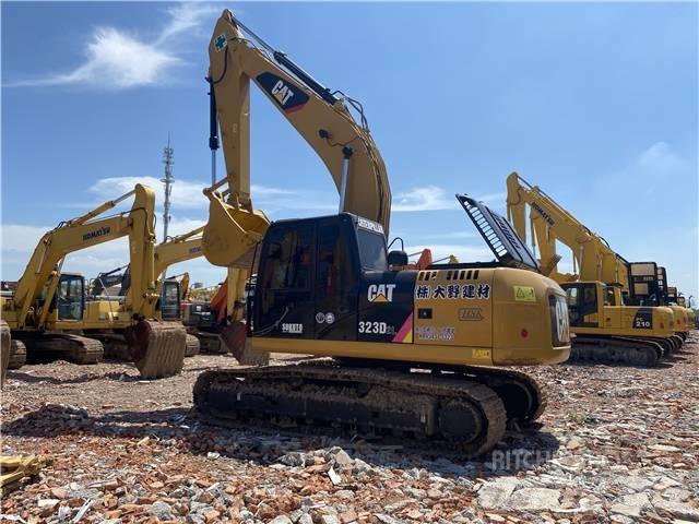 CAT 323D2L Εκσκαφείς με ερπύστριες