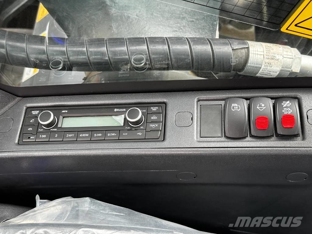 Hyundai HX 220 AL Εκσκαφείς με ερπύστριες