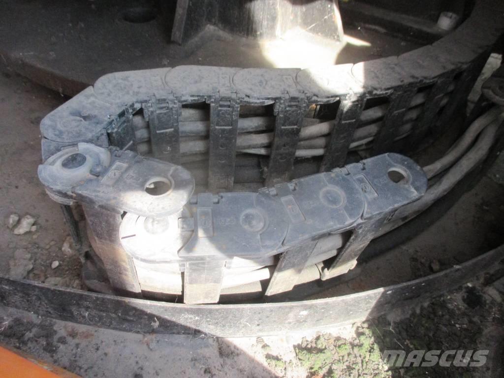 Manitou 100 VJR Ανυψωτήρες με κατακόρυφους πυλώνες