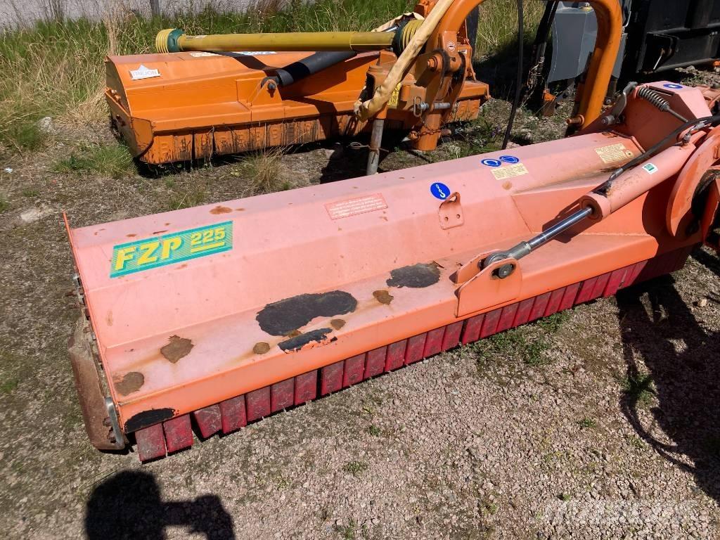 Agrimaster FZP225 Χορτοκοπτικά και κορυφολόγοι βοσκοτόπων