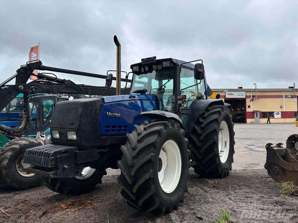 Valtra 8400 Τρακτέρ