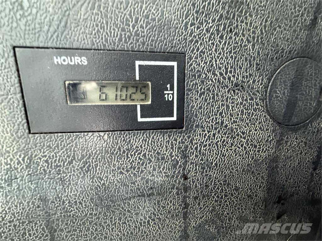 Hyundai HX140 HWC Εκσκαφείς με ερπύστριες