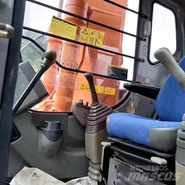 Hitachi EX 120 Εκσκαφείς με ερπύστριες