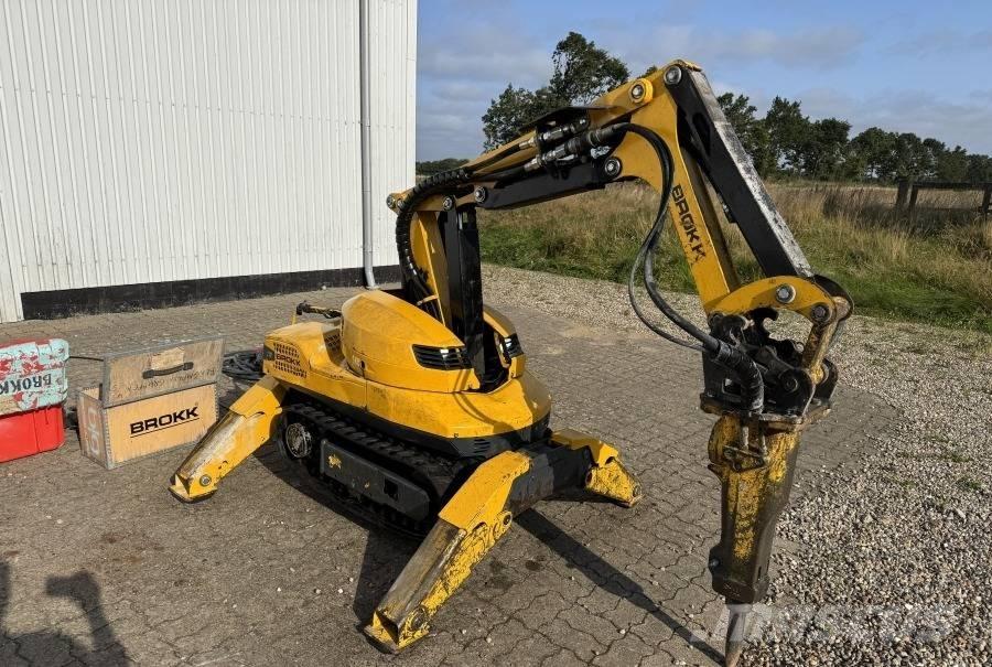 Brokk 110 Εκσκαφείς κατεδαφίσεων