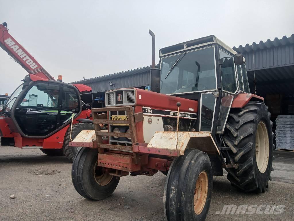 International 784 Τρακτέρ