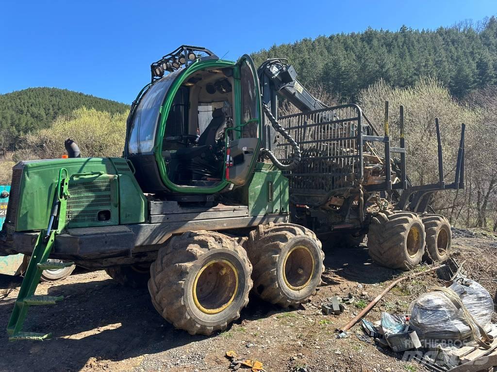 John Deere 810 E Μεταφορείς ξυλείας