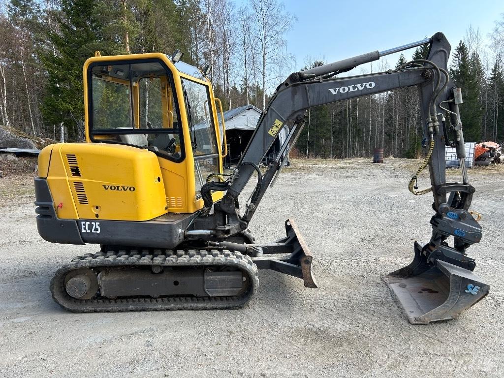 Volvo EC 25 Εκσκαφάκι (διαβολάκι) < 7t