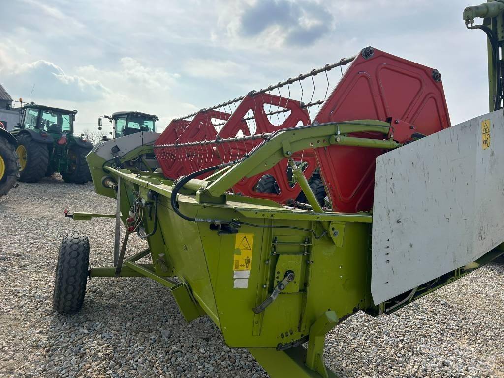 CLAAS Medion 310 Θεριζοαλωνιστικές μηχανές