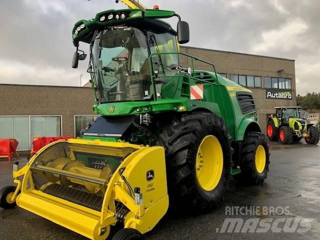 John Deere 8200 i Μηχανές χορτονομής