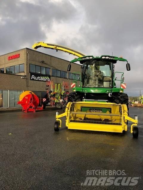 John Deere 8200 i Μηχανές χορτονομής