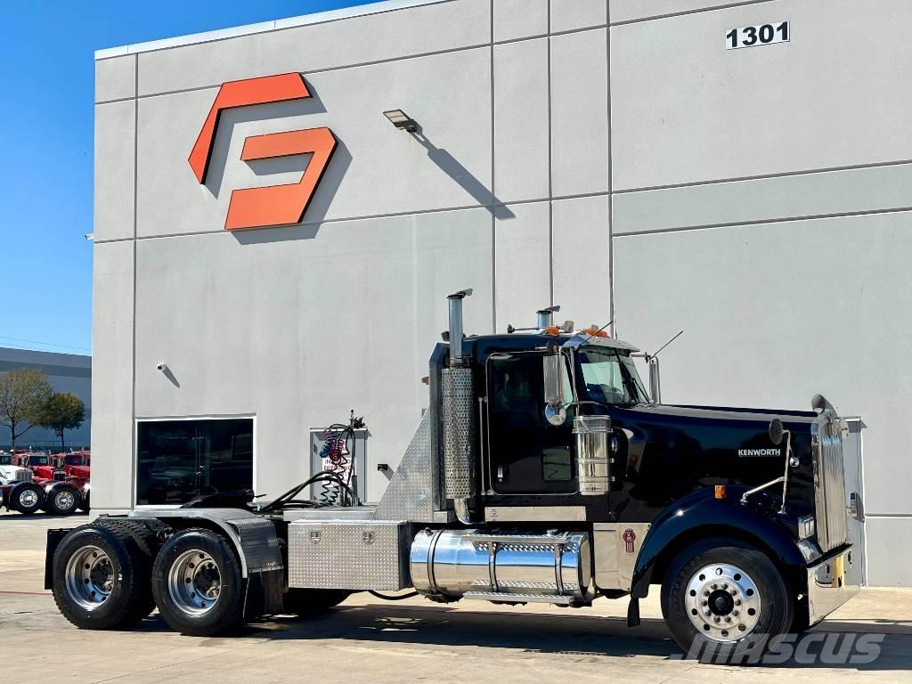 Kenworth W 900 Τράκτορες