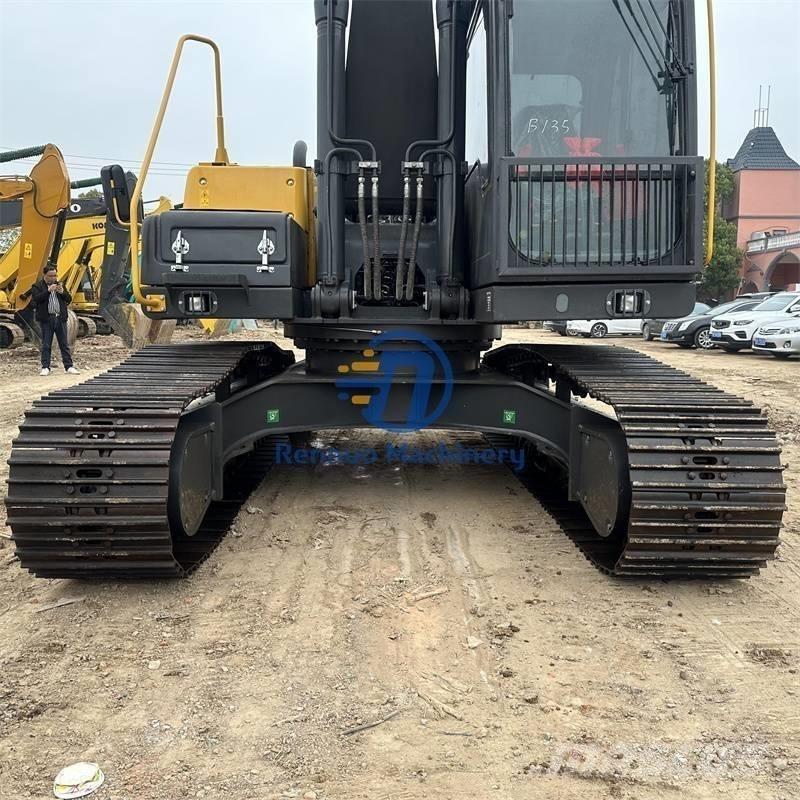 Volvo EC 240 Εκσκαφείς με ερπύστριες