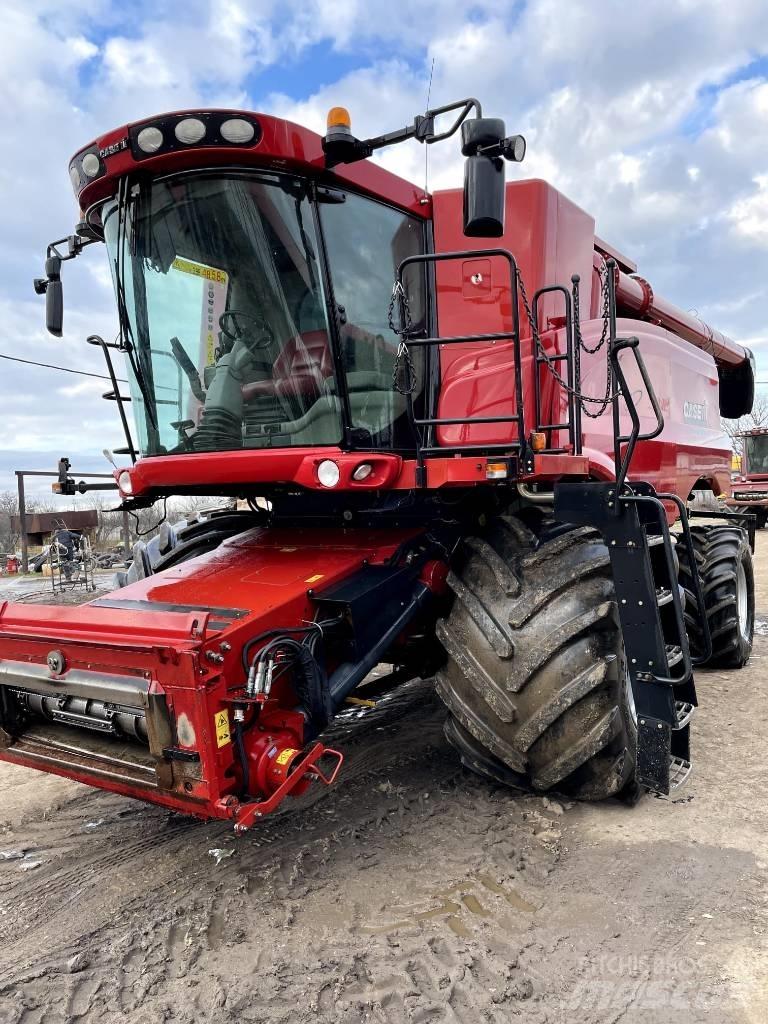 Case IH 9120 Θεριζοαλωνιστικές μηχανές