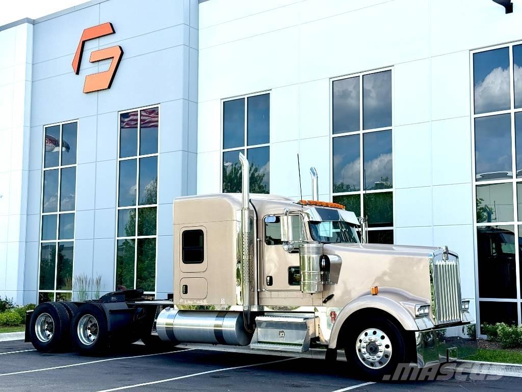 Kenworth W 900 Τράκτορες