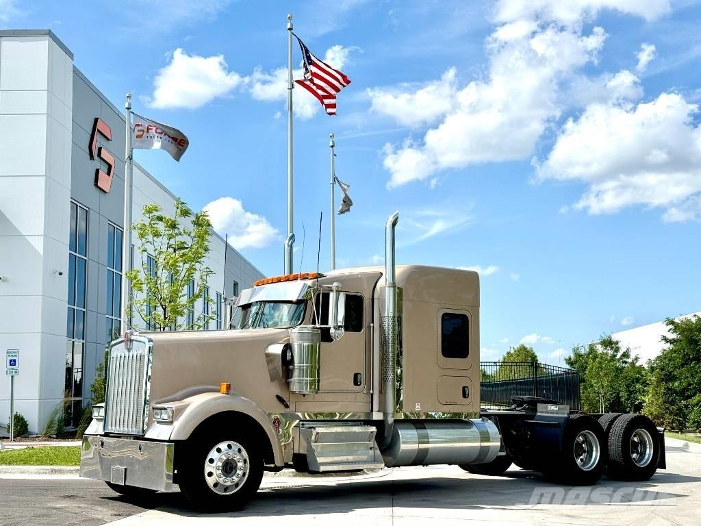 Kenworth W 900 Τράκτορες