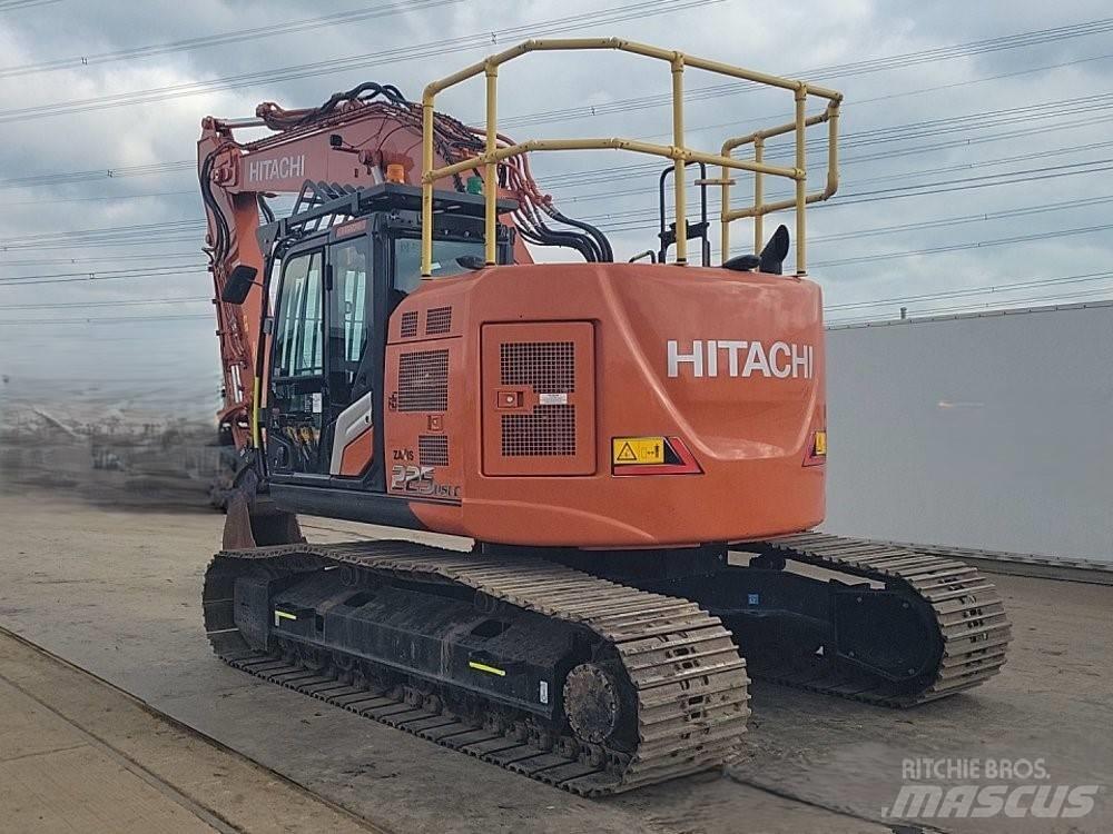Hitachi ZX225USLC-7 Εκσκαφείς με ερπύστριες