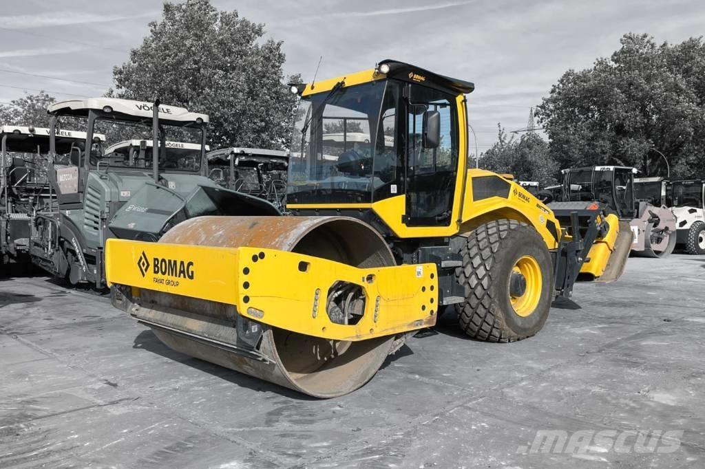 Bomag BW 213 D-5 Οδοστρωτήρες μονού κυλίνδρου