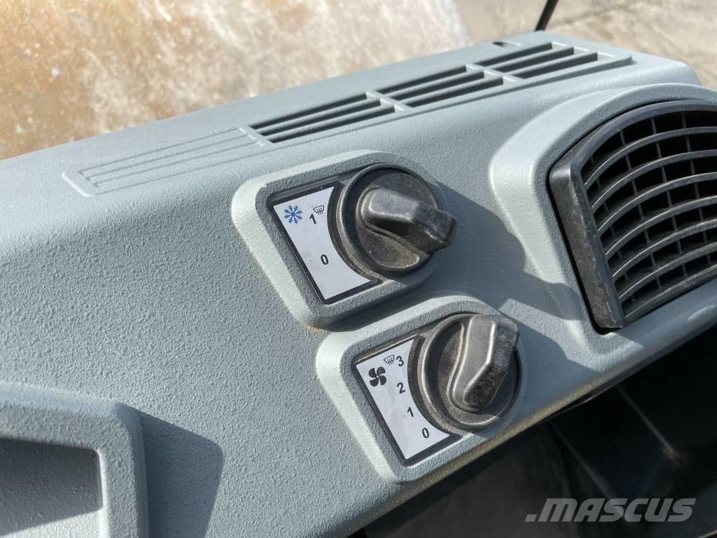 Bomag BW 213 D-5 Οδοστρωτήρες μονού κυλίνδρου