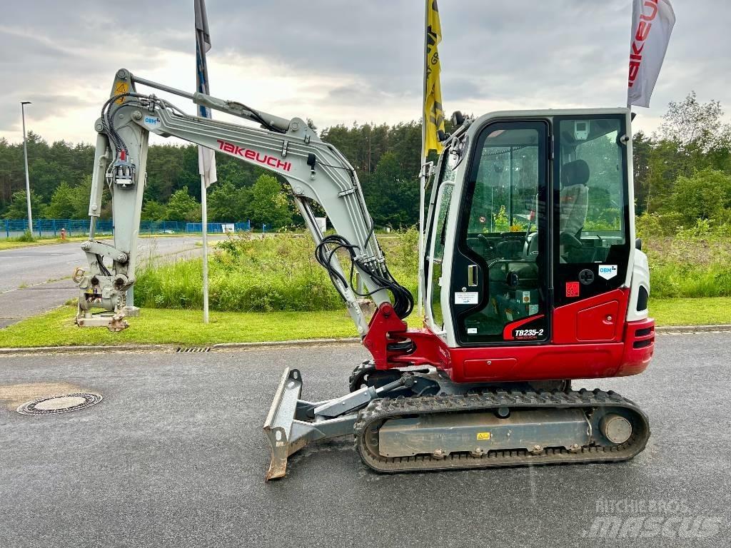 Takeuchi TB 235-2 V3 Εκσκαφάκι (διαβολάκι) < 7t