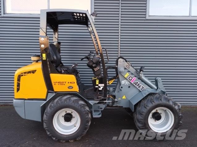 GiANT v452t hd x-tra Μίνι φορτωτές