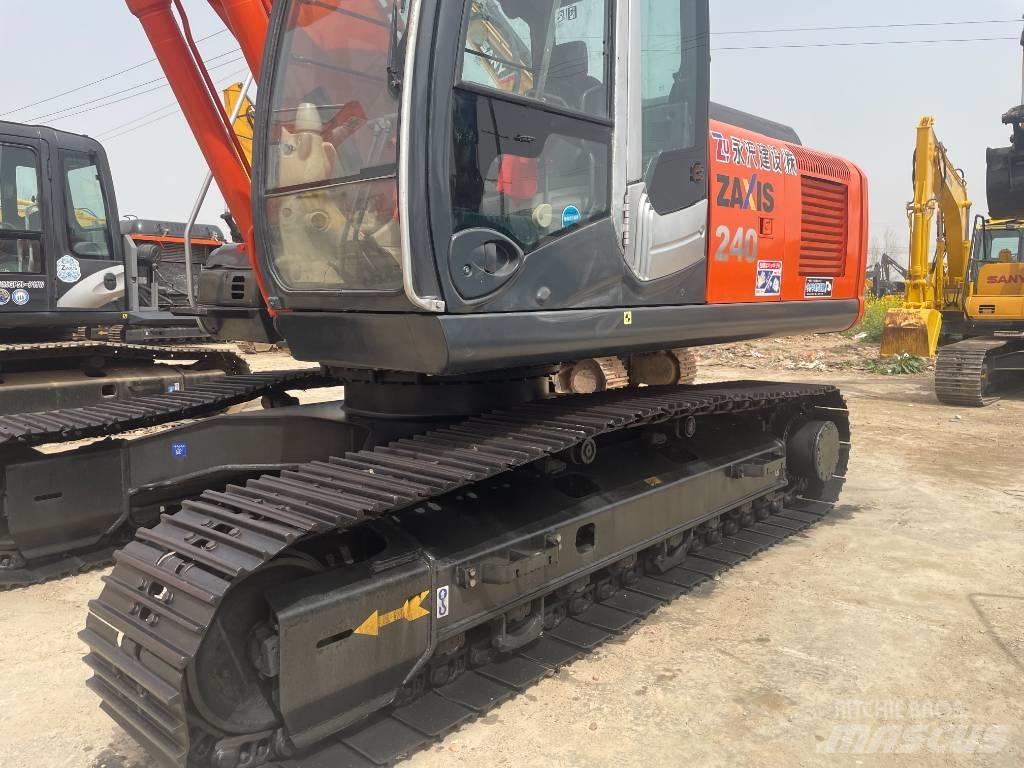 Hitachi ZX 240 Εκσκαφείς με ερπύστριες