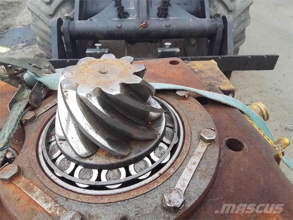 Volvo BM 868 Μετάδοση