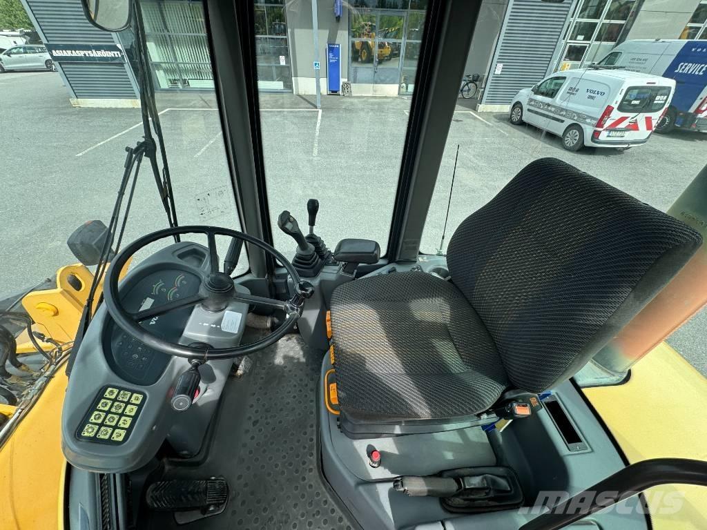 Volvo L 30 B Φορτωτές με λάστιχα (Τροχοφόροι)