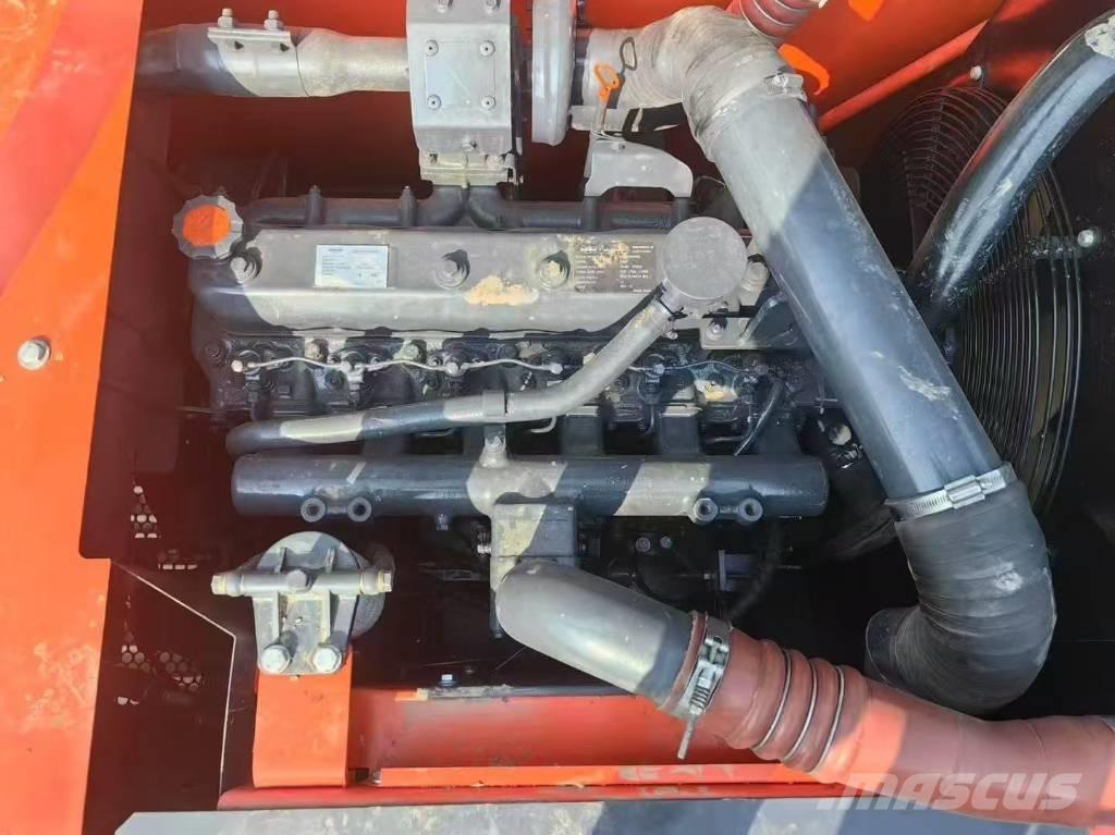 Doosan DX 225 LC Εκσκαφείς με ερπύστριες
