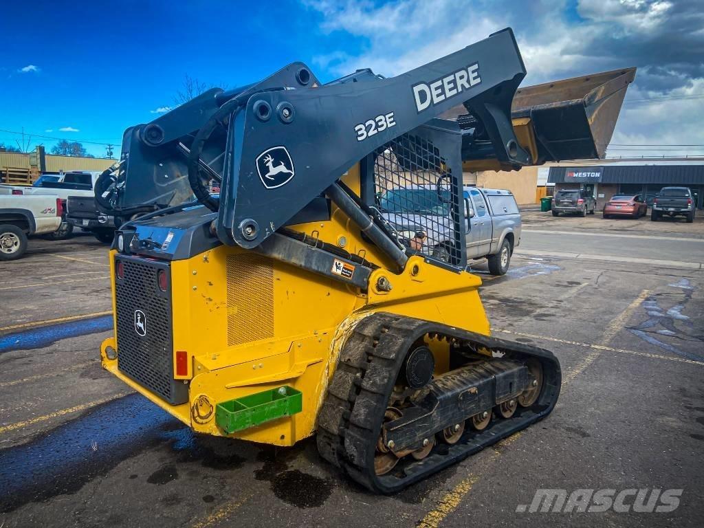 John Deere 323 E Φορτωτάκια