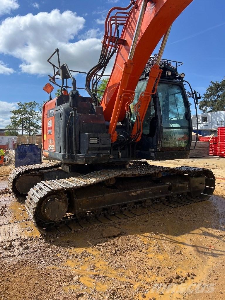 Hitachi ZX 225/6 Εκσκαφείς με ερπύστριες