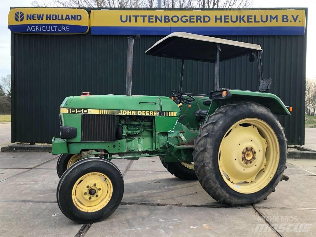 John Deere 1850 Τρακτέρ
