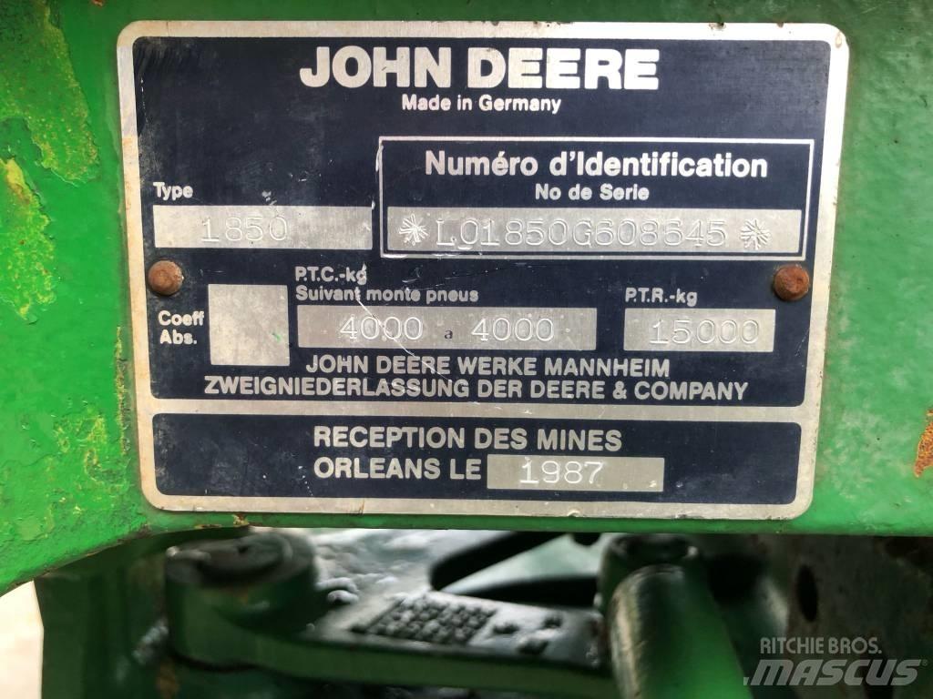 John Deere 1850 Τρακτέρ