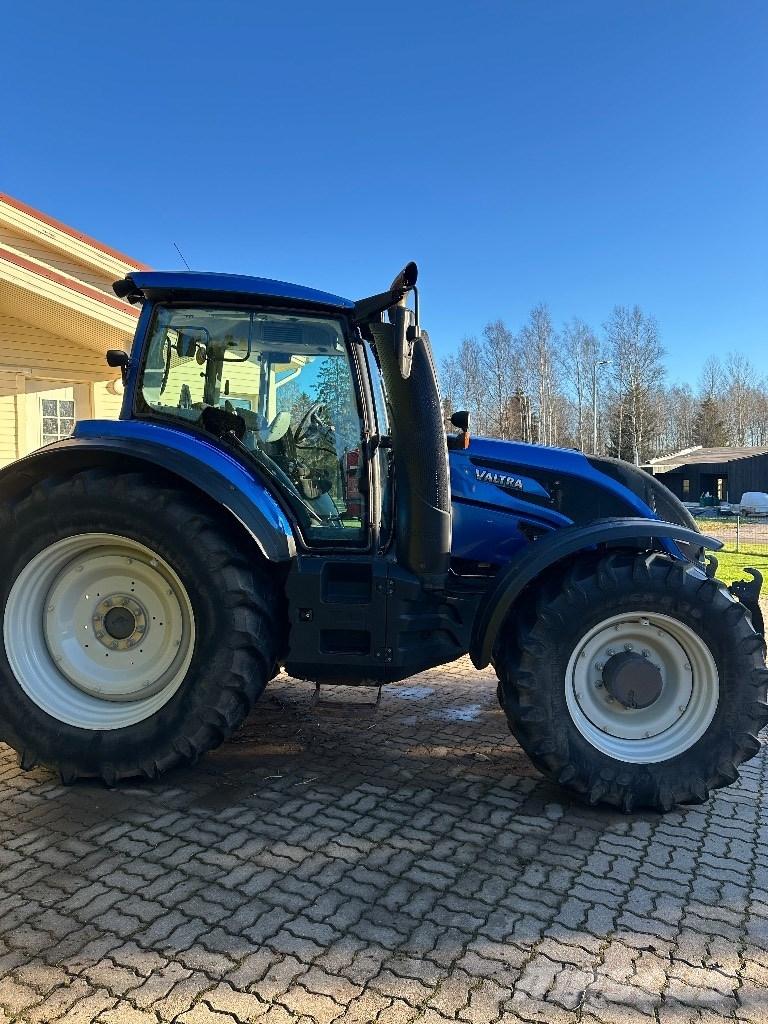 Valtra T234 VERSU Τρακτέρ