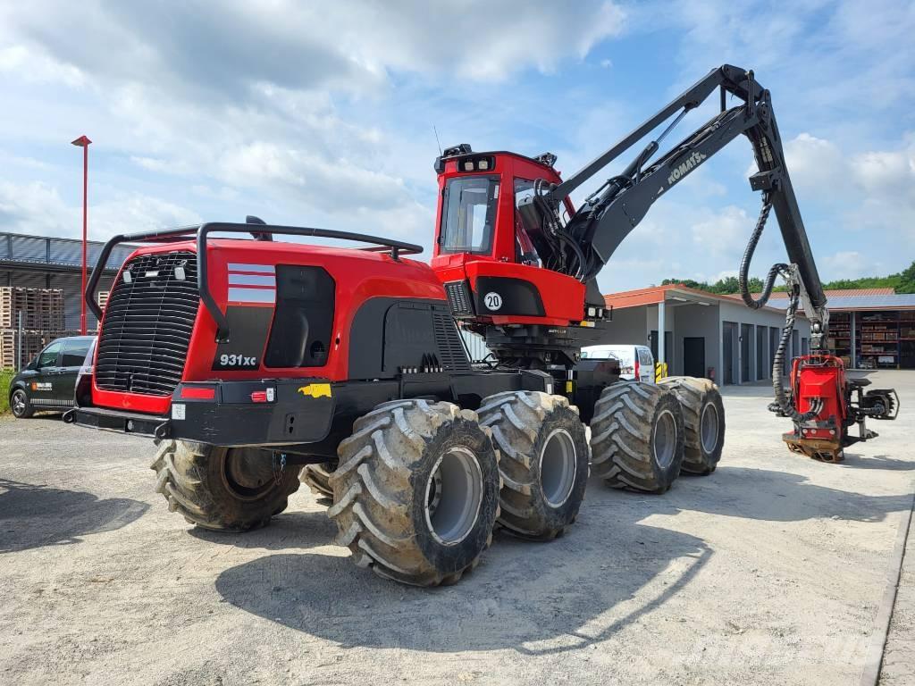 Komatsu 931 XC Θεριζοαλωνιστικές μηχανές