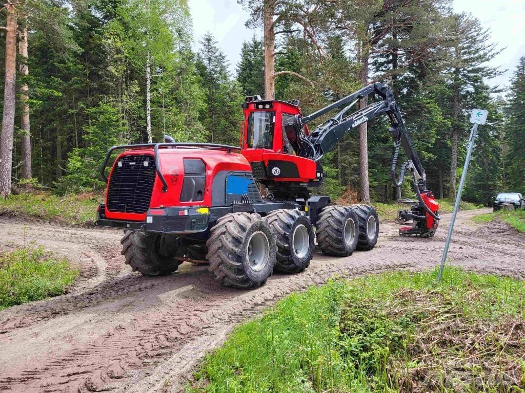 Komatsu 931 XC Θεριζοαλωνιστικές μηχανές
