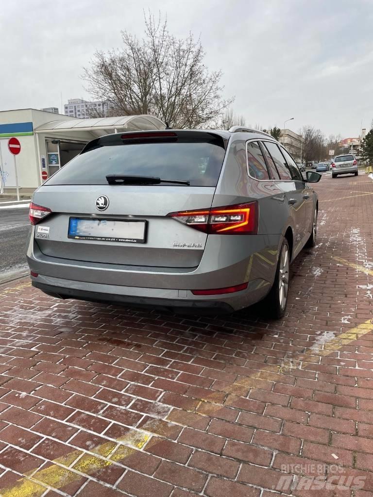 Skoda Superb Αυτοκίνητα