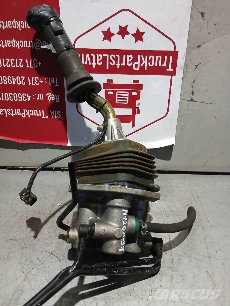 MAN TGA    813260566111 Καμπίνες και εσωτερικό