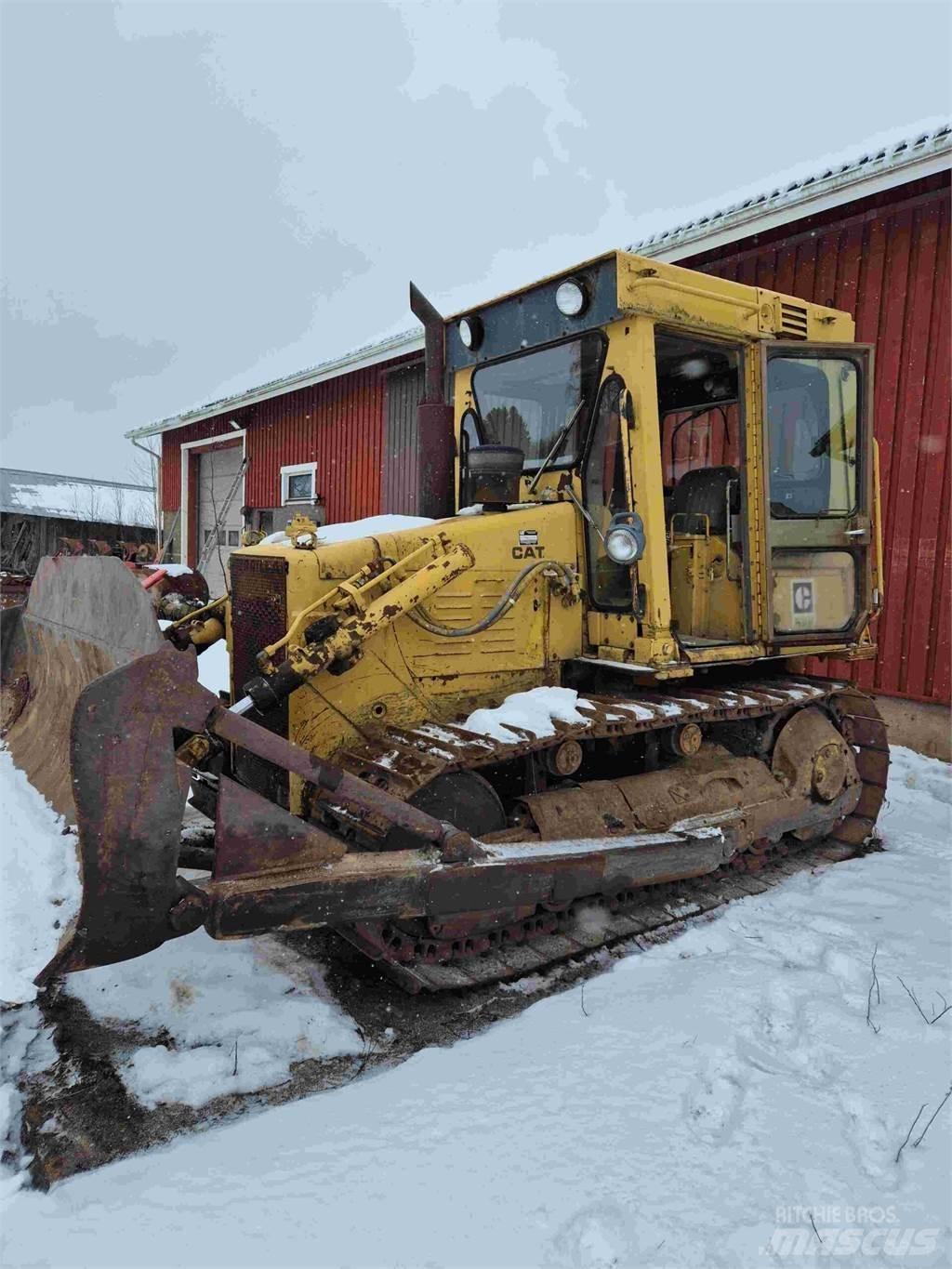 CAT D4E Μπουλντόζες με ερπύστριες