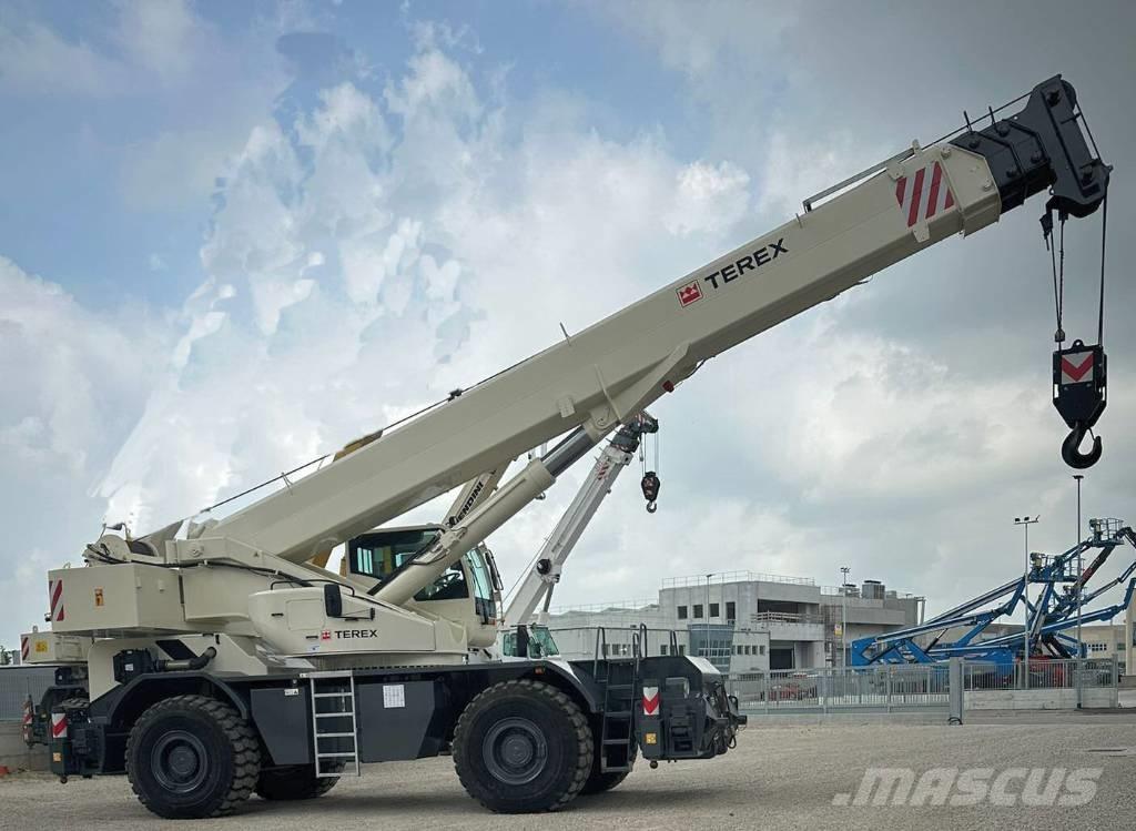 Terex Quadstar 1075 Γερανοί ανώμαλου εδάφους