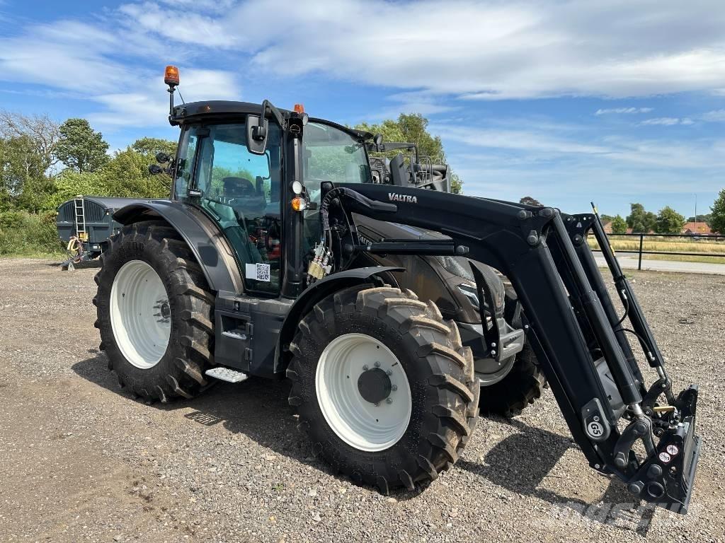 Valtra G 135 A Τρακτέρ