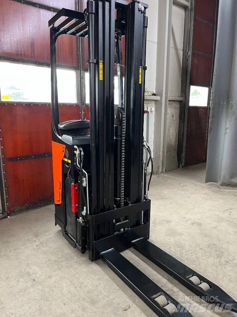 Rocla SST 16 AC Ηλεκτρικά παλετοφόρα με ιστό