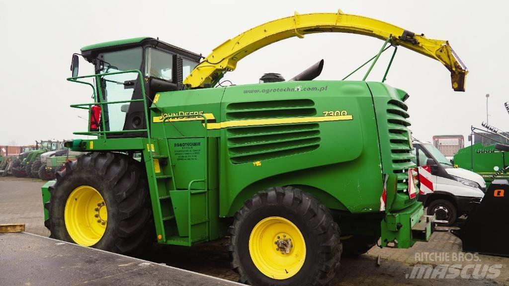 John Deere 7300 Μηχανές χορτονομής