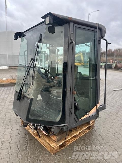 CASE 721 F USED CAB Καμπίνες και εσωτερικό
