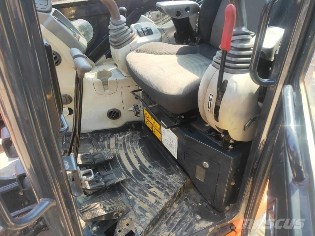Hitachi ZX55USR-5A Εκσκαφάκι (διαβολάκι) < 7t