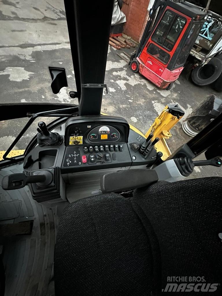 CAT 444F Εκσκαφείς Φορτωτές τύπου JCB