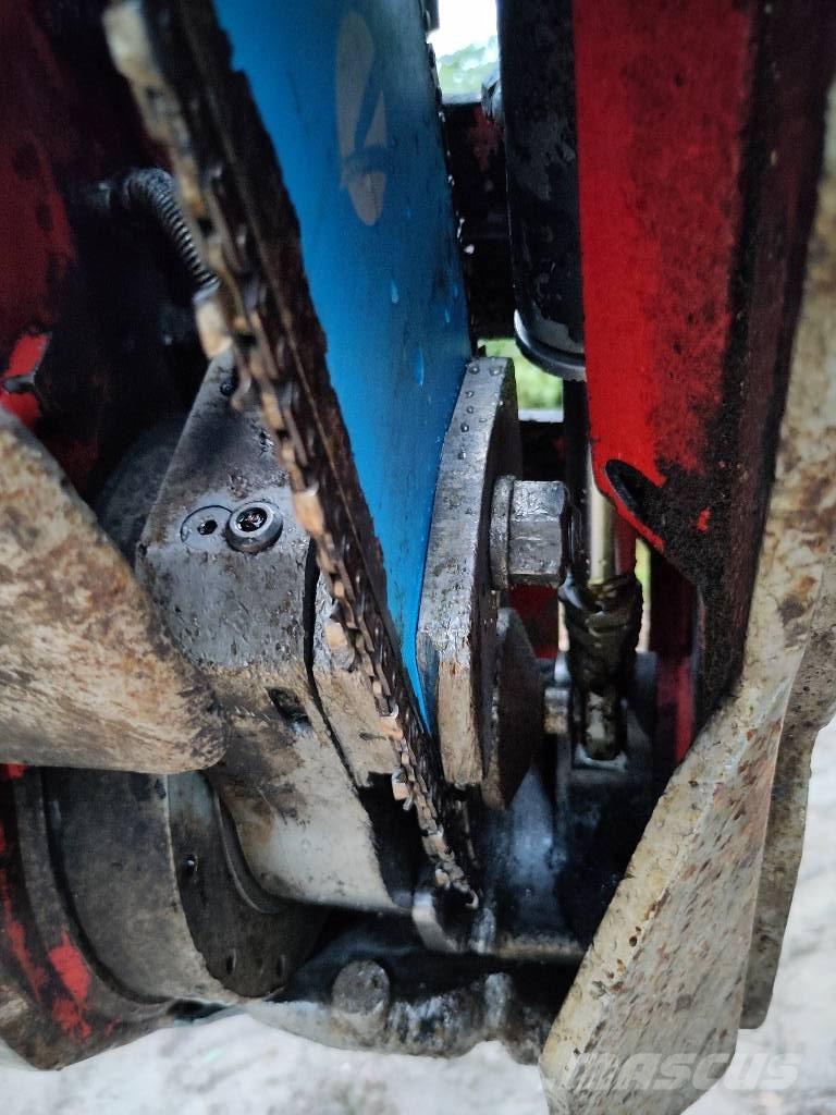 Logset H 8 Θεριζοαλωνιστικές μηχανές