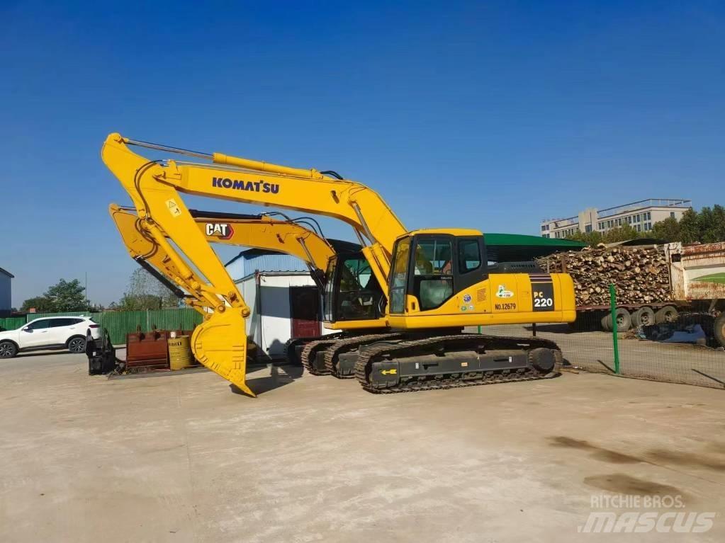 Komatsu PC 220 Εκσκαφείς με ερπύστριες
